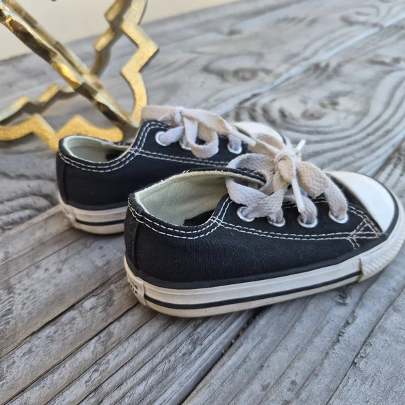 CONVERSE ALL STARS TODDLERS SIZE 5 SNEAKERS - Picture 4 of 7